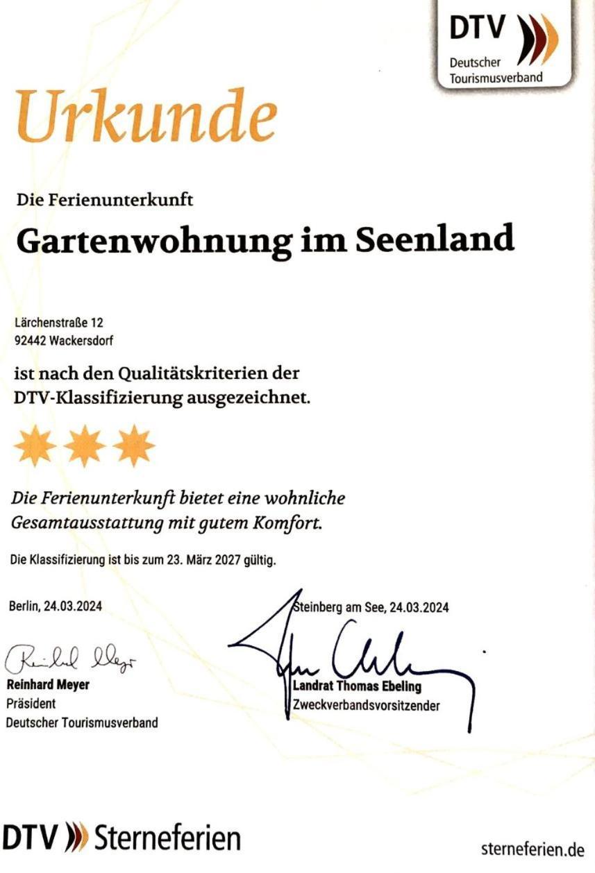 Schoene Gartenwohnung Im Seenland Wackersdorf Bagian luar foto